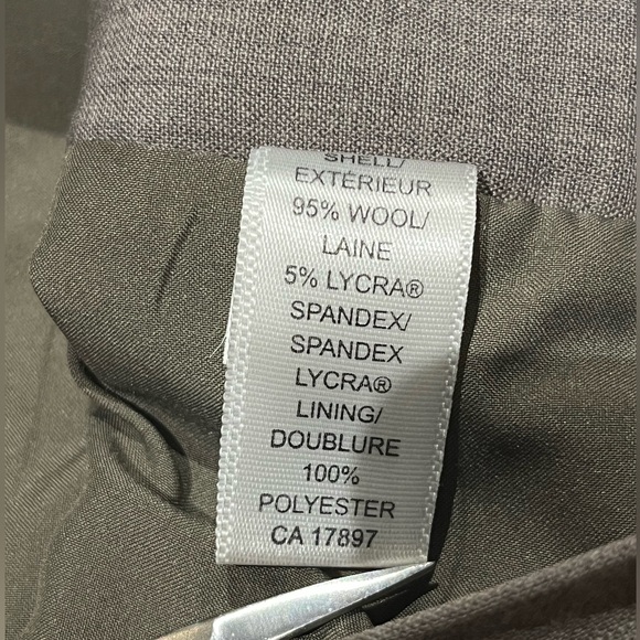 Banana Republic Wool & Spandex blend trousers, Size 10 - Picture 9 of 9